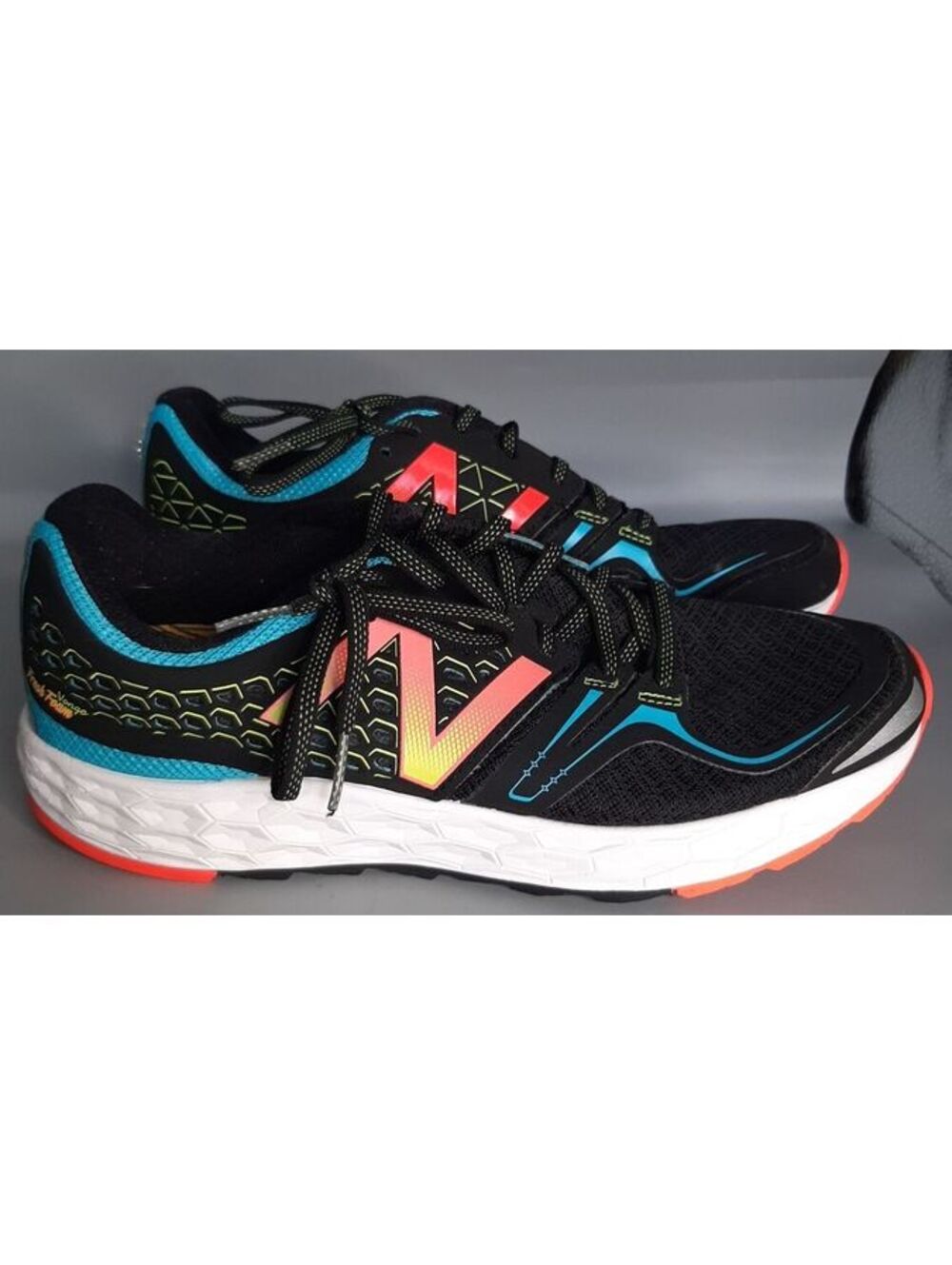 New Balance Fresh Foam Women's Size 10 Running Shoes Sneakers Black Pre-Owned